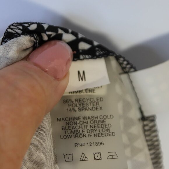 Title Nine size M stretch navy white nimbelene tiny triangle active - summer dre - Picture 11 of 14